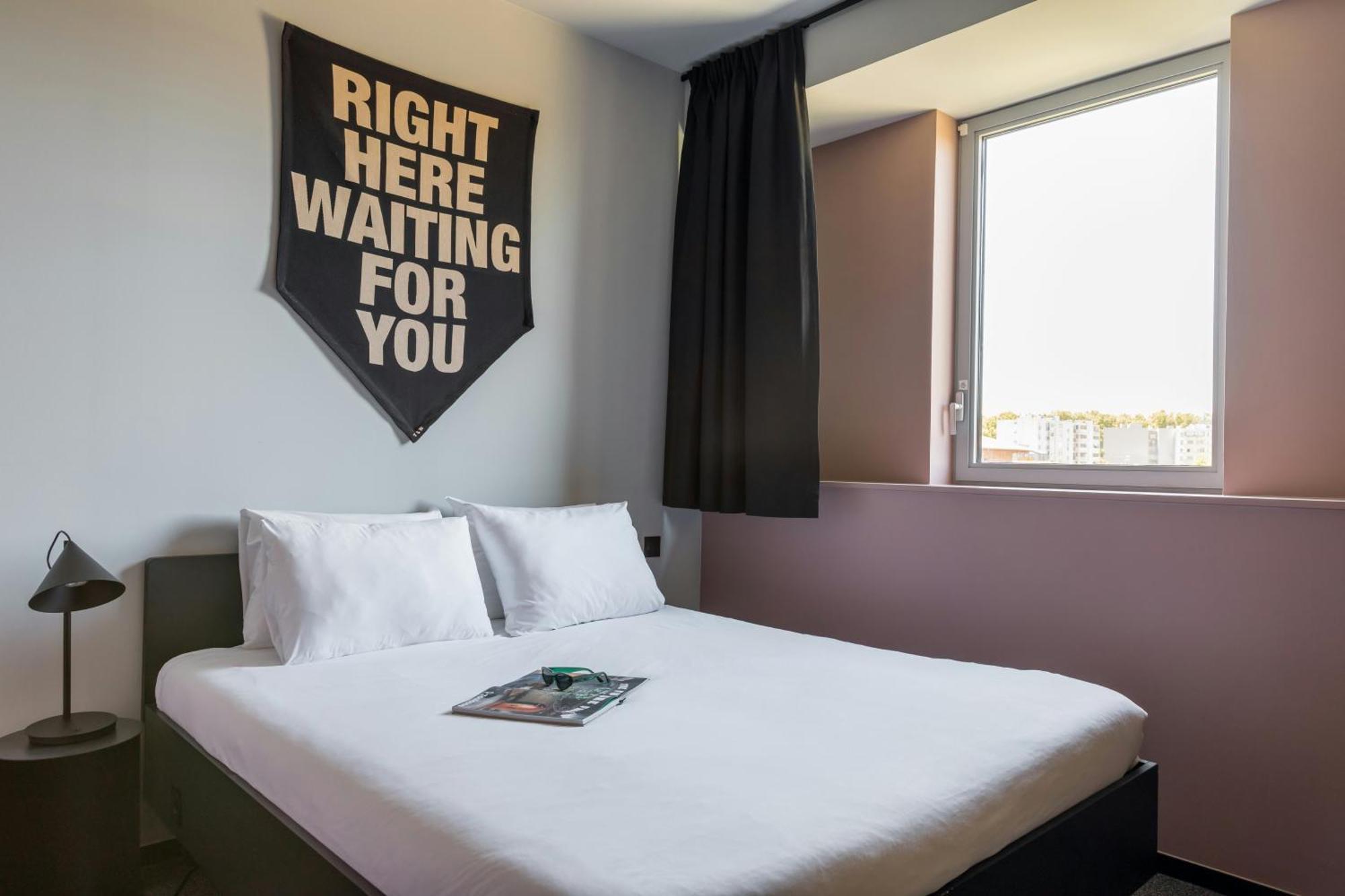 Standard Queen Room,1758947933:JPEG