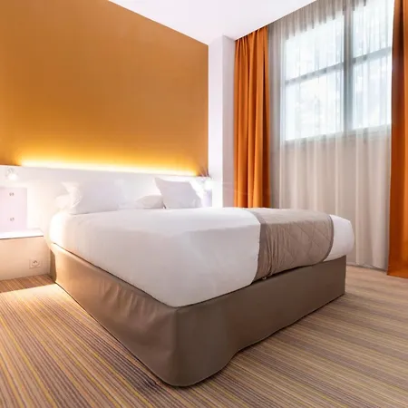 Privilege Appart Hotel Saint Exupery-2